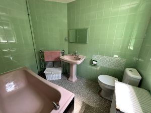 Photo 20- click for photo gallery